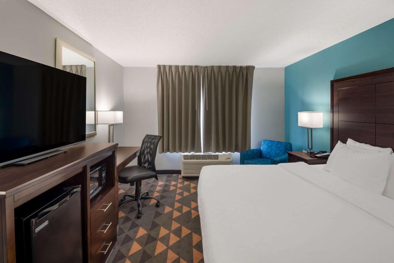 Hotel Clarion Pointe Indianapolis Northeast à Castleton Extérieur photo