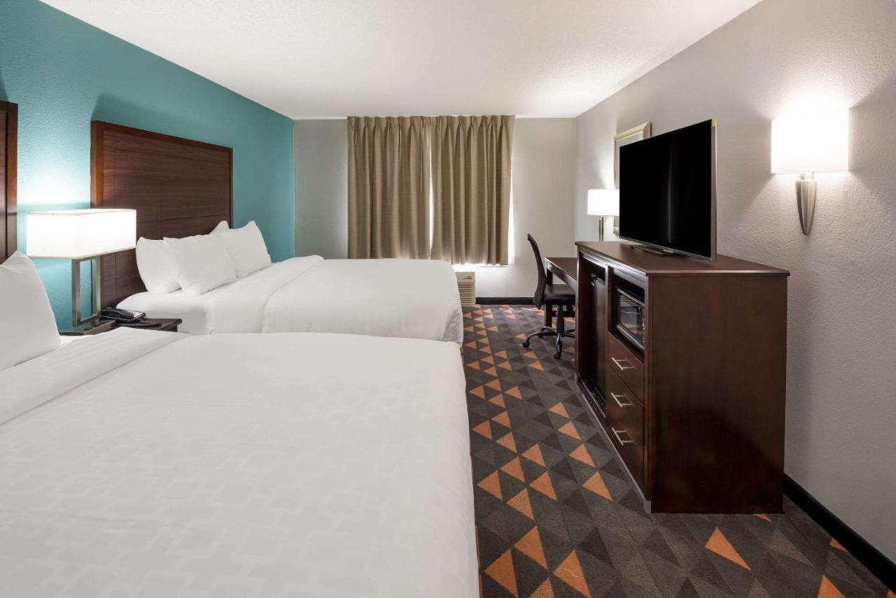 Hotel Clarion Pointe Indianapolis Northeast à Castleton Extérieur photo