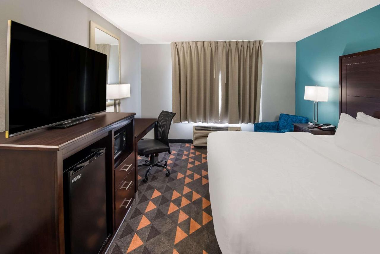Hotel Clarion Pointe Indianapolis Northeast à Castleton Extérieur photo