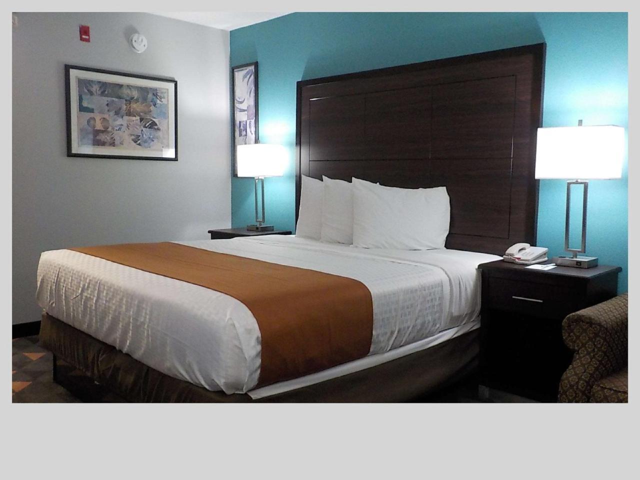 Hotel Clarion Pointe Indianapolis Northeast à Castleton Extérieur photo